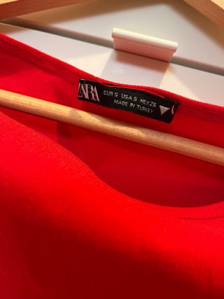 Top asimétrico Zara