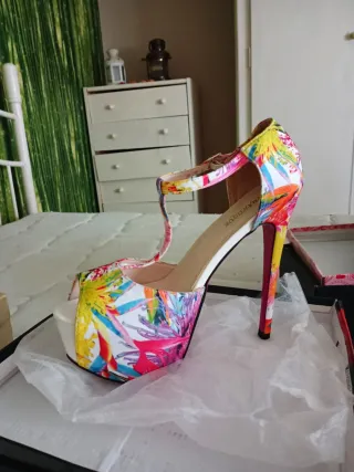 Zapatos de tacón con plataforma