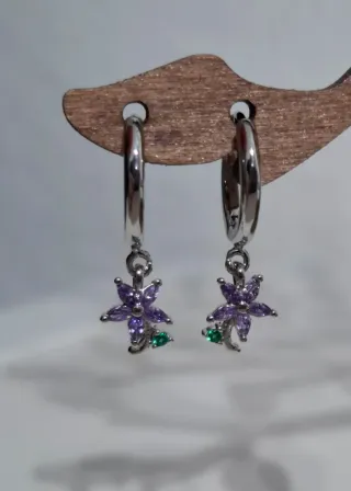 Pendientes de flor con circonitas