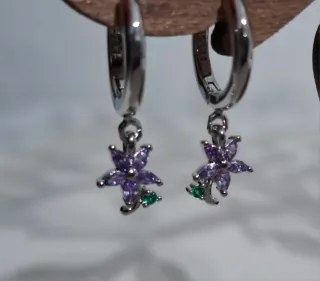Pendientes de flor con circonitas