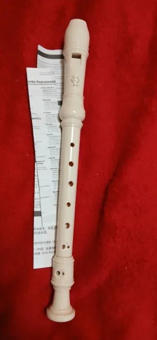 Flauta Yamaha YRS-24B nueva