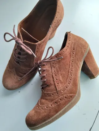 Zapatos tacón cordones ante marrón T.36