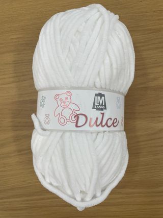 4 Ovillos DULCE Hilaturas LM