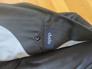 Traje de lana DUSTIN azul oscuro raya azul