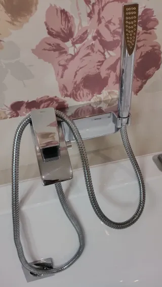 Bañera Hidromasaje Oasis 2 Plazas + Grifo