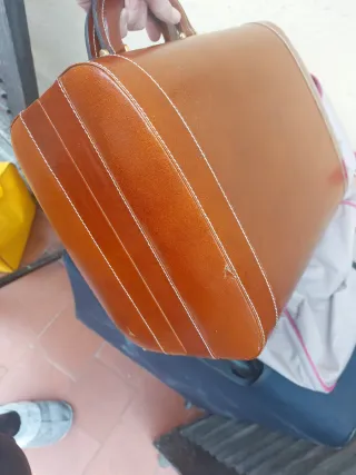 Maletín de cuero marrón