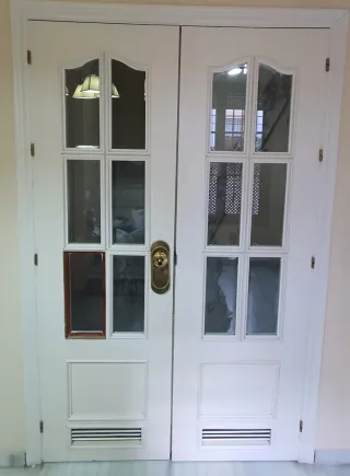 Puertas de madera lacada (blanco)
