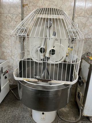 Se vende maquinaria de panadería