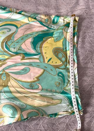 Falda midi Zara estampada S