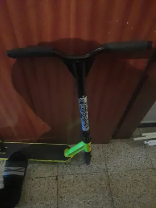 Patineta Scooter Verde y Negro