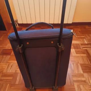 Maleta cabina ruedas 55x31x19 cm sin uso