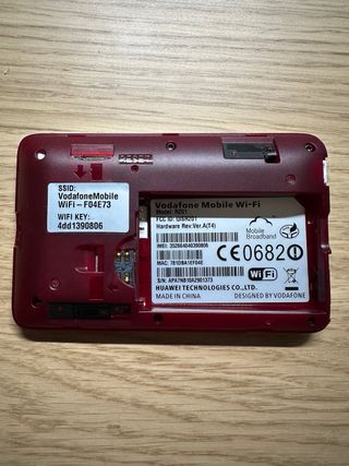Mini Router WiFi Vodafone R201 + MicroSD