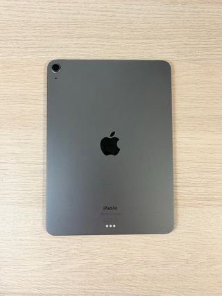 iPad Air 5ª Gen 64GB + Accesorios