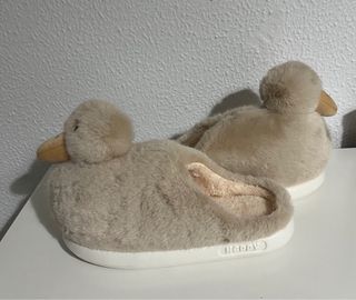 Zapatillas de casa con forma de pato