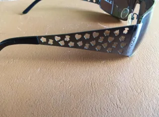 Gafas de sol Tous negras y plateadas