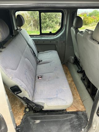 *Renault Trafic 2.5 dCi 135cv – 6 plazas*
