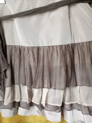 Falda Zara Talla XL Beige y Marrón