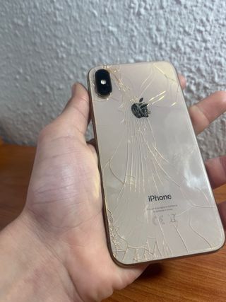 iPhone Dorado con Pantalla Rota para piezas