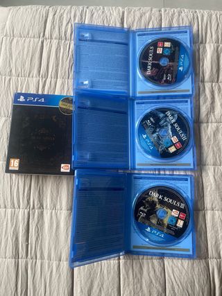 Dark Souls Trilogy PS4