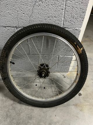 Sillín BMX Negro , ruedas y pinza de freno