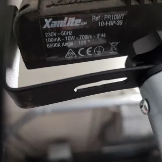 Proyector LED extensible trípode