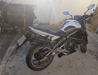 Kawasaki ER6N Blanca