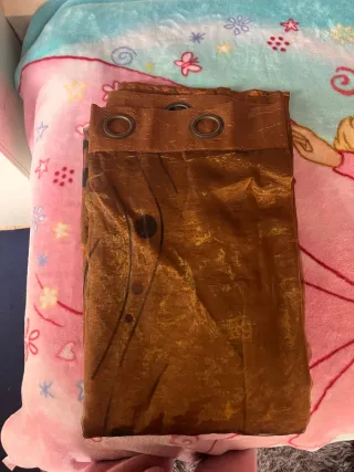 3 Cortinas Marrones y Doradas