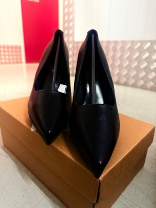 Zapatos de tacón negros