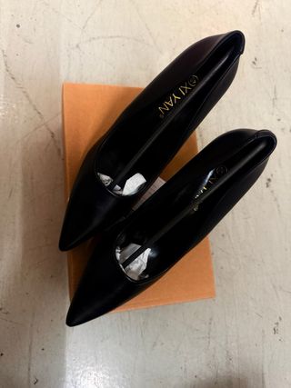 Zapatos de tacón negros