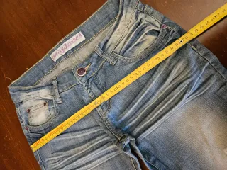 Jeans Blu con dettagli argento