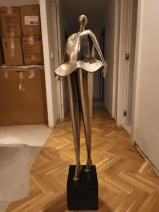 Escultura bailarina metal madera