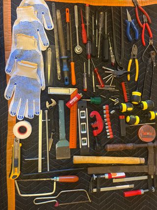 Herramientas en bolsa y articulos de ferreteria