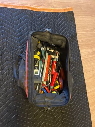 Herramientas en bolsa y articulos de ferreteria