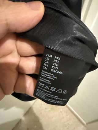 Abrigo hombre Zara negro