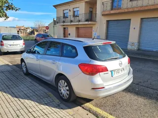 Opel Astra 2011