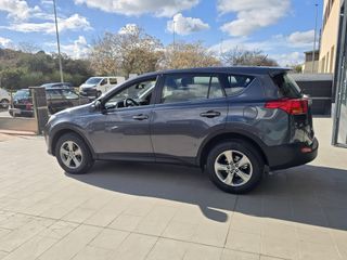 Toyota RAV4 2015