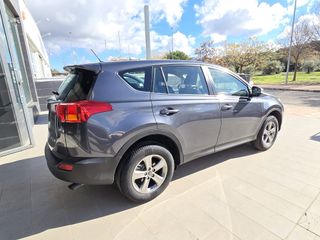 Toyota RAV4 2015