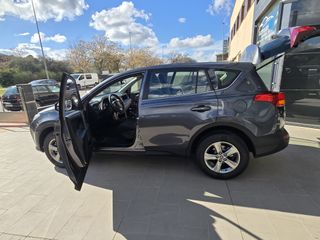 Toyota RAV4 2015
