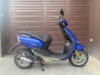 Yamaha Neos 49 2T Azul