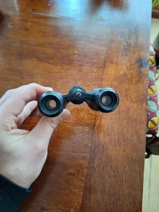 Antiguos binoculares de ópera