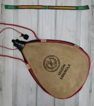 OFERTA: BOTA DE VINO SERRAJE 2L LEGION + REGALO PU