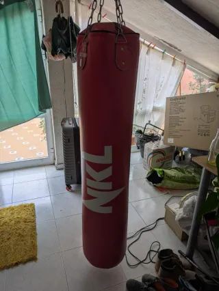 Saco de boxeo NKL 150x35 + 2 pares Everlast