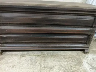 Baúl o arcón de madera antiguo