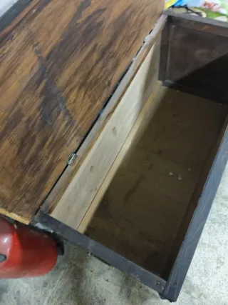 Baúl o arcón de madera antiguo