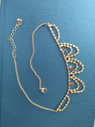 Collar gargantilla con brillos bisutería