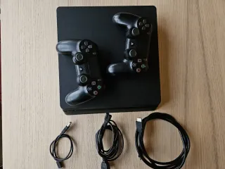 PS4 Slim 1TB + 2 Mandos Originales