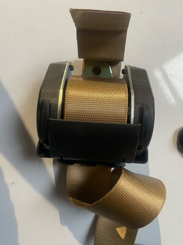 CINTURÓN DELANTERO BMW E60 E61