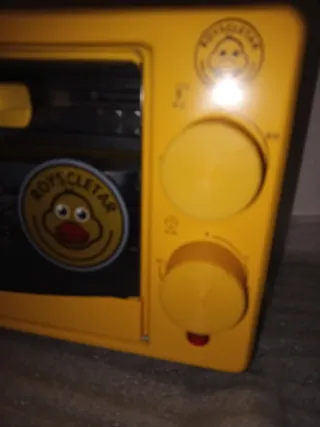 Horno tostador amarillo