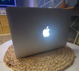 MacBook Air 2012 Plata