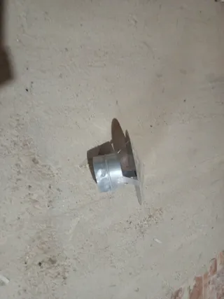 Sombrero para chimenea metálico